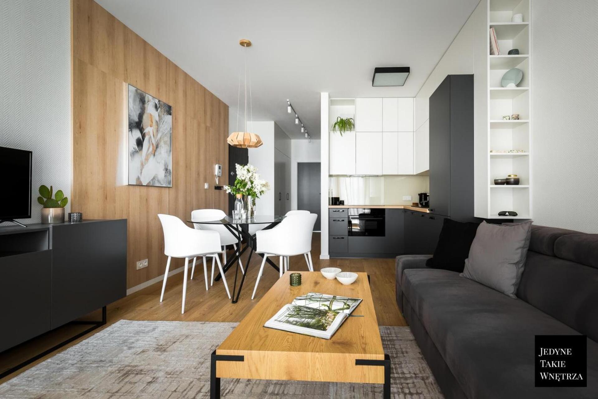 Cozy Family Apartments With Balcony Near Zlote Tarasy Warsawa Bagian luar foto