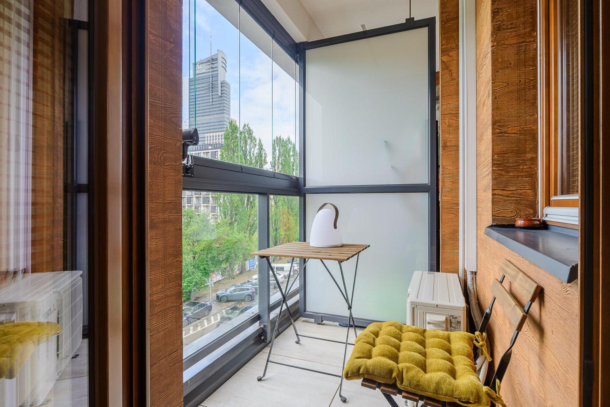 Cozy Family Apartments With Balcony Near Zlote Tarasy Warsawa Bagian luar foto