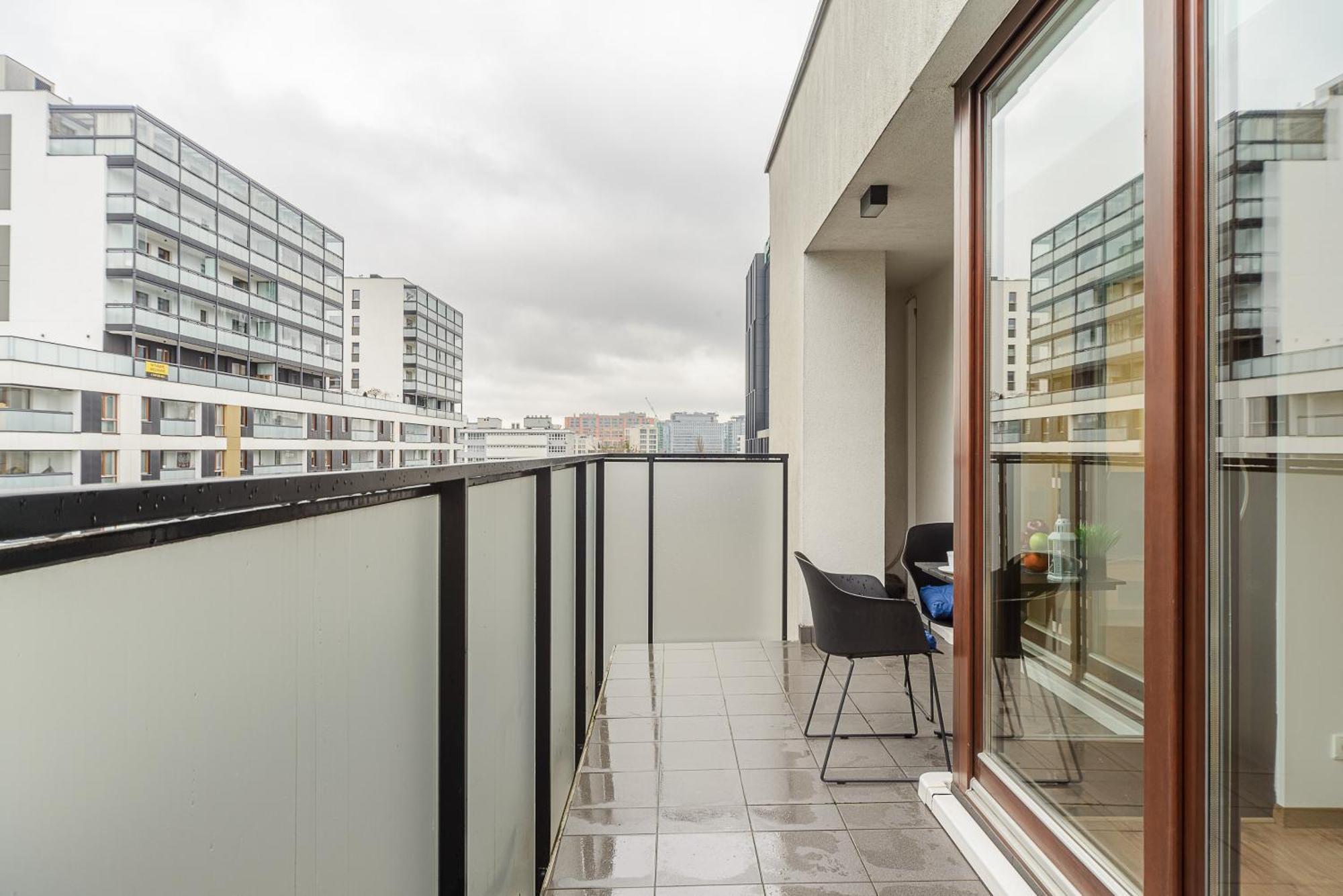 Cozy Family Apartments With Balcony Near Zlote Tarasy Warsawa Ruang foto