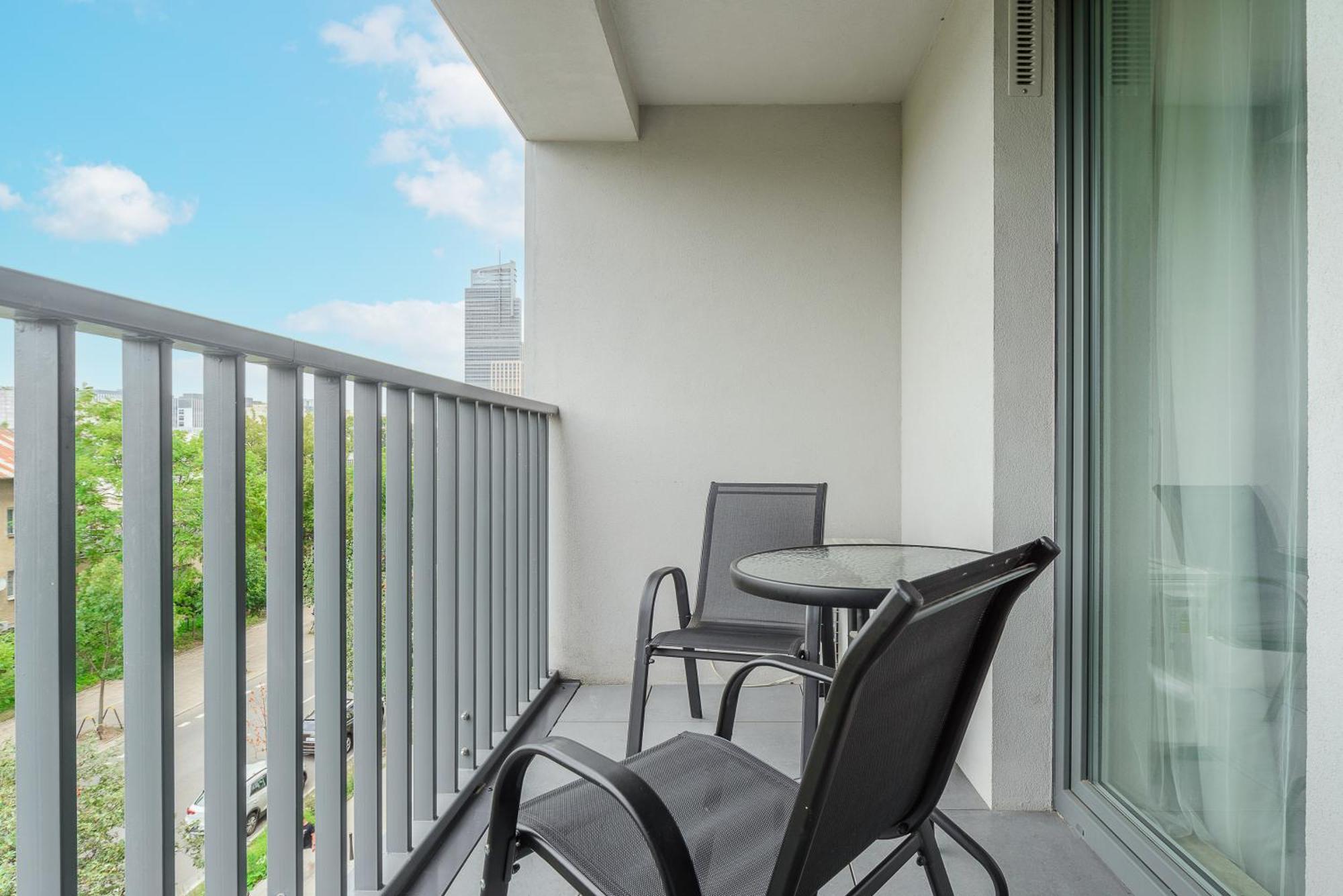 Cozy Family Apartments With Balcony Near Zlote Tarasy Warsawa Ruang foto