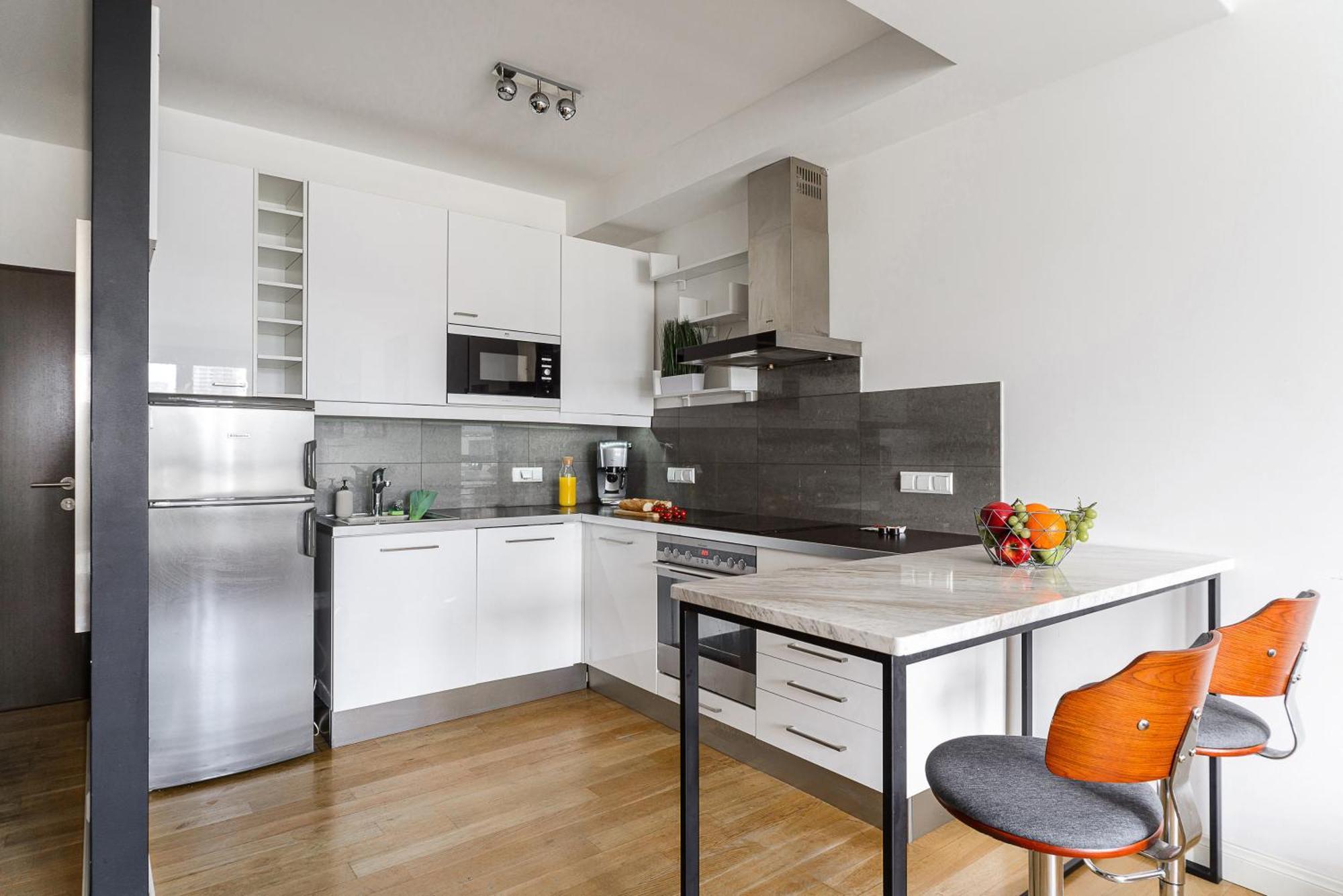 Cozy Family Apartments With Balcony Near Zlote Tarasy Warsawa Bagian luar foto